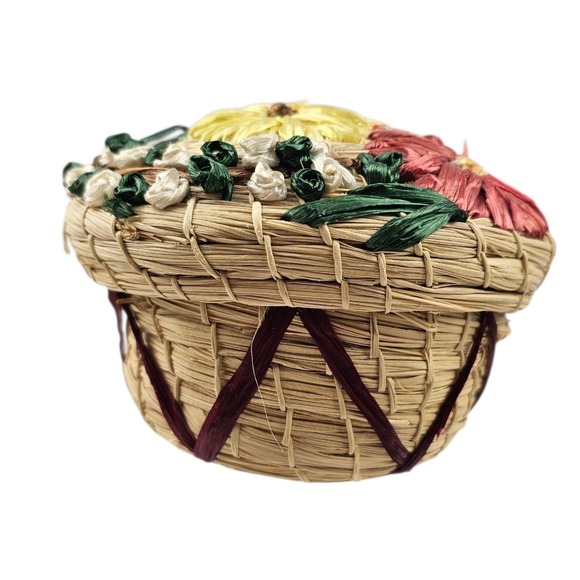 Woven Straw Basket with Colorful Raffia Flowers Trinket Jewelry Box - Picture 1 of 16